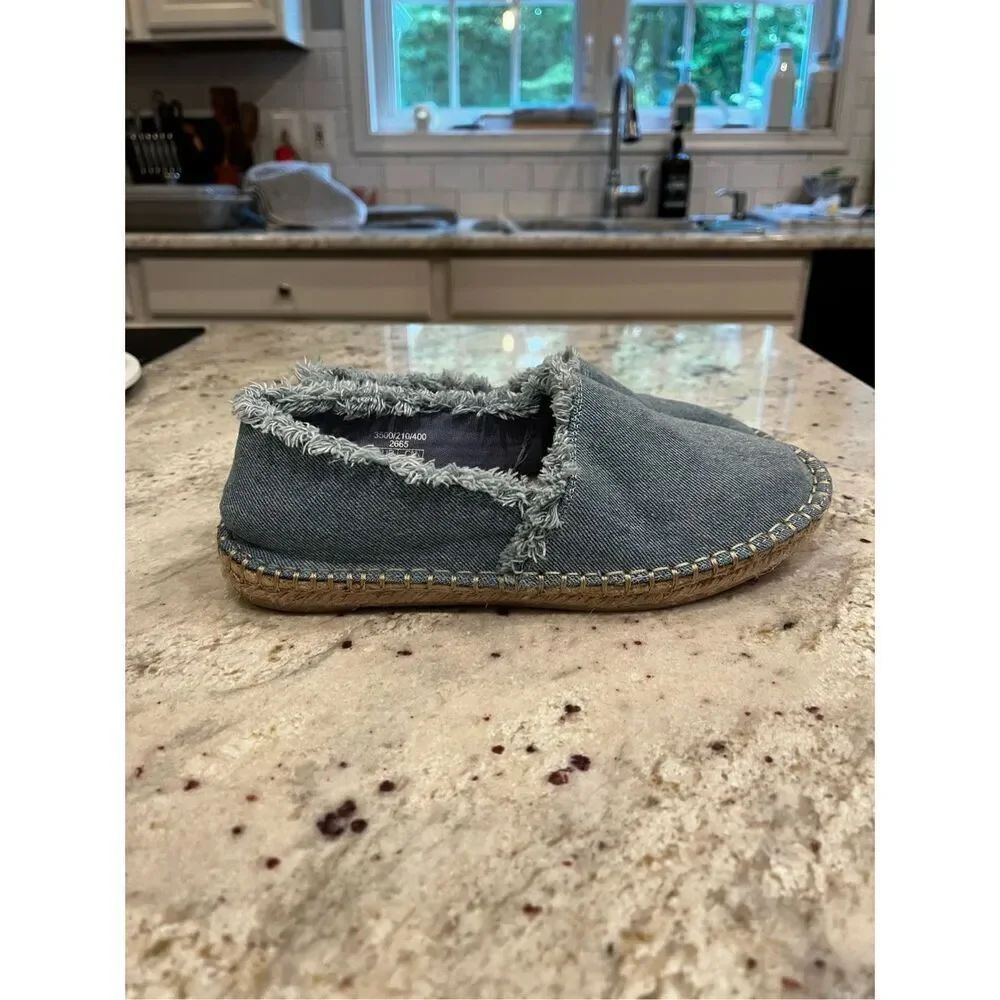 Zara Blue Denim Raw Edge Espadrille Flats Slip Ons Sz 37 or 6.5 EUC